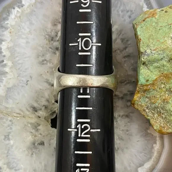 Vintage Native American Silver Oval Malachite Shield Ring Size 11 For Men - Picture 9 of 9